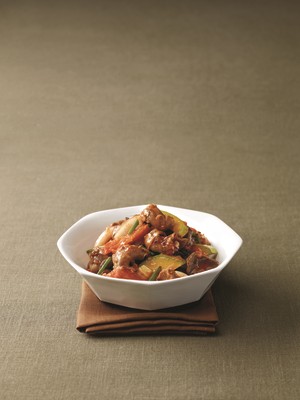 Golbaengimuchim, spicy sea snails