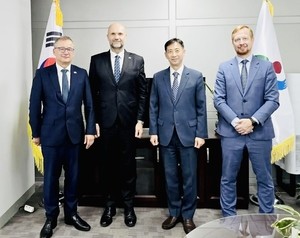 Czech governor calls for expanded Korean investment