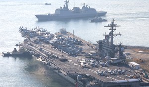 USS George Washington aircraft carrier arrives in Busan