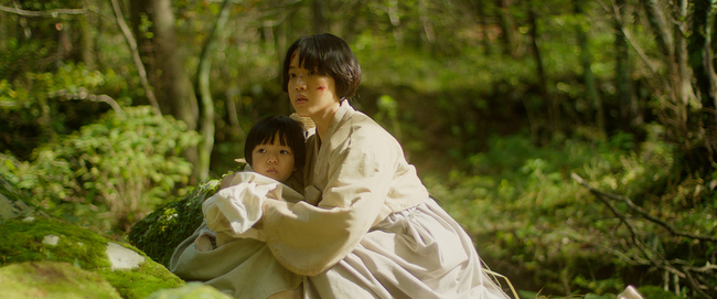 "Hallan" starring Kim Hyang-gi (right) and Kim Min-chae (Whenever Studio)