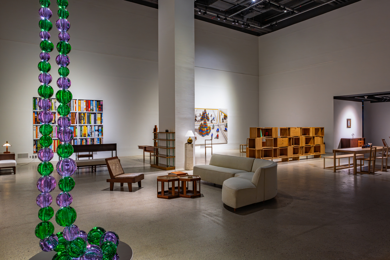 Installation view of "Art & Furniture: When the House Reads" at Seoul Auction's headquarters in Seoul (Seoul Auction)