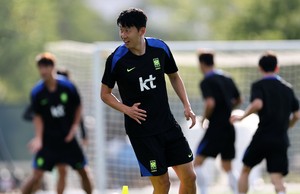 Son Heung-min shrugs off nat'l team coach's comments on captaincy